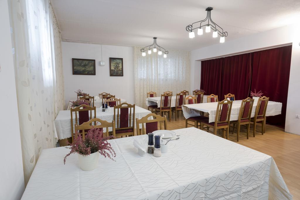 Gosciniec Exclusive Apartman Varsó Kültér fotó