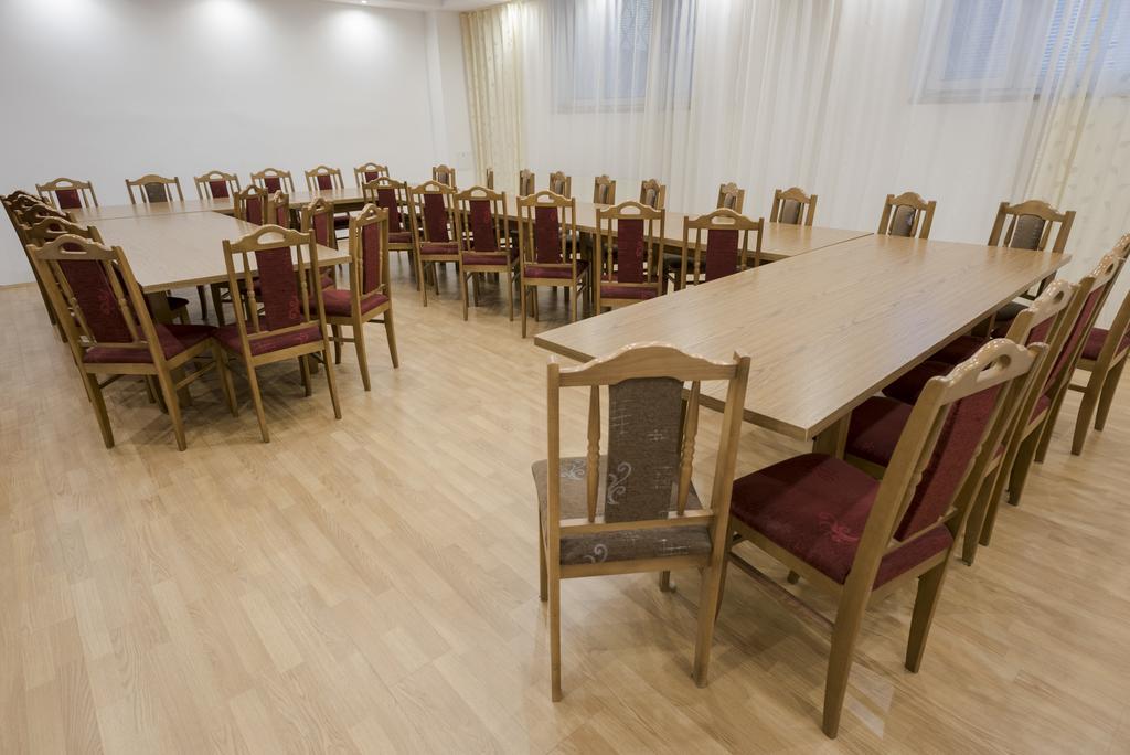 Gosciniec Exclusive Apartman Varsó Kültér fotó