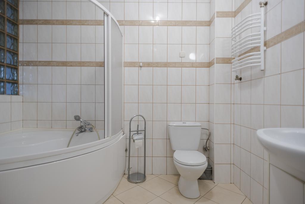Gosciniec Exclusive Apartman Varsó Kültér fotó