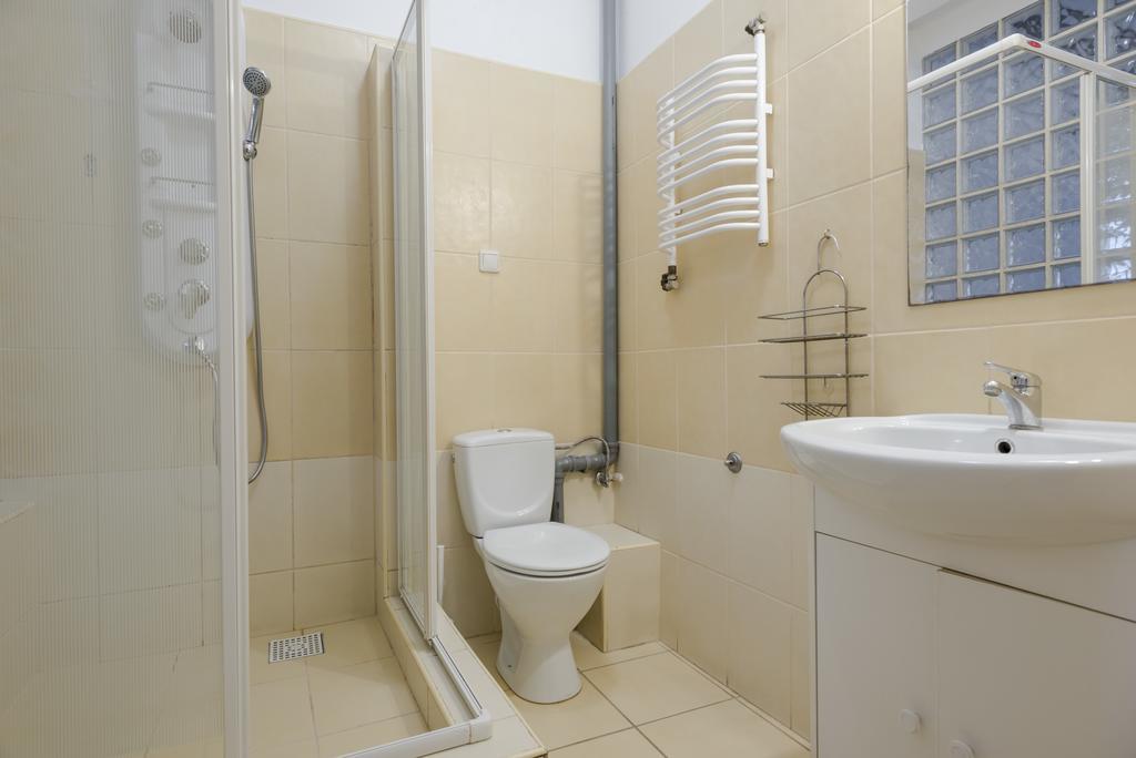 Gosciniec Exclusive Apartman Varsó Kültér fotó