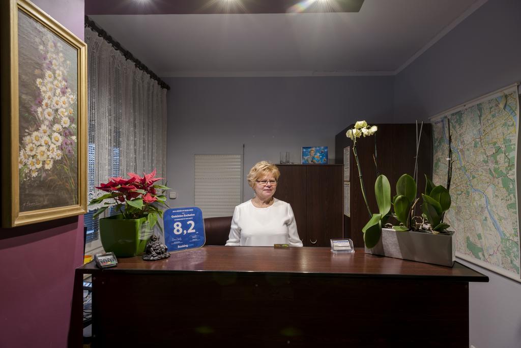 Gosciniec Exclusive Apartman Varsó Kültér fotó