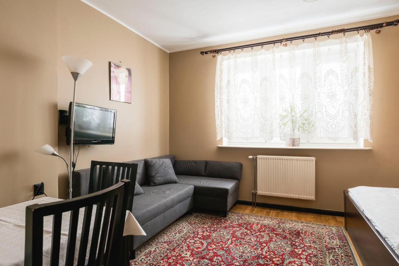 Gosciniec Exclusive Apartman Varsó Kültér fotó